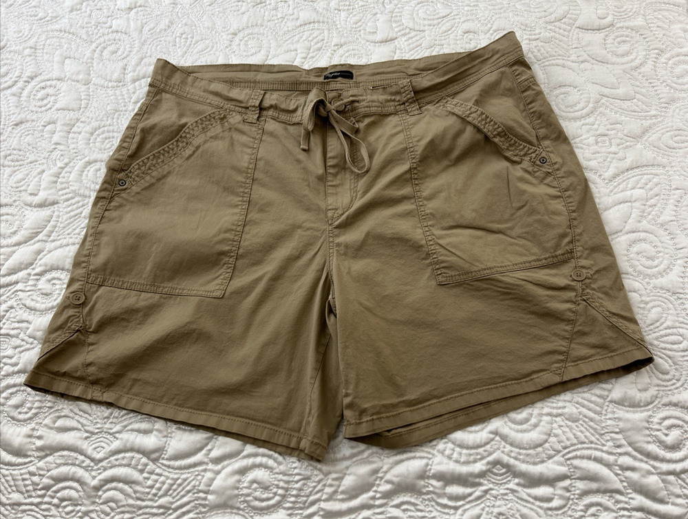 Supplies by Union Bay Womens 24W Plus Size Light Weight Shorts Brown